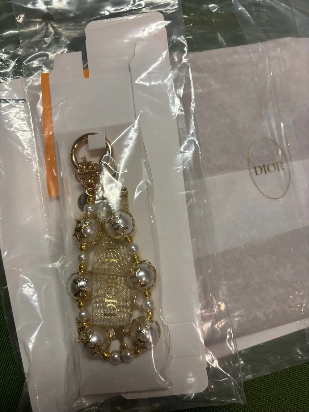 Dior Beige Raffia Clutch with Pearl Charm - Picture 9 of 9